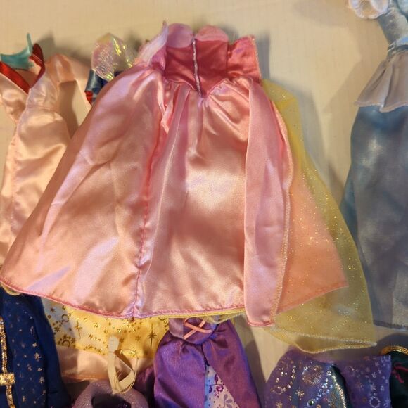 Disney Princess Doll Clothes Lot Of 14 Dresses Skirt Outfit Fashion - Picture 8 of 12